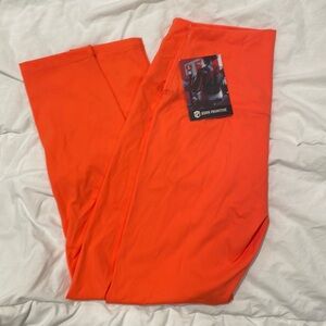 Woman’s Born Primitive leggings